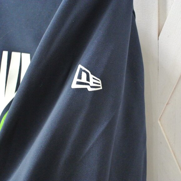 New Era NFL Seattle Seahawks Men's Pullover Performance Fleece Hoodie - Picture 3 of 6